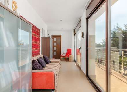 Magnifique maison moderne à Pau, située dans un quartier calme et privé de la Costa Brava.33