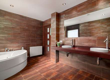 Magnifique maison moderne à Pau, située dans un quartier calme et privé de la Costa Brava.32