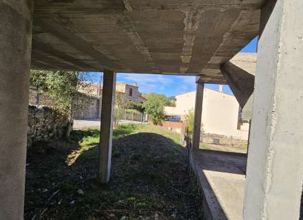 Parcel·la en venda dins del poble11