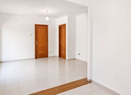 Espai exterior, llum i confort a la zona Creu de la Mà de Figueres3