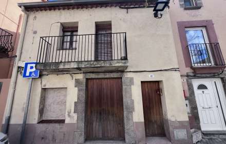 Casa a reformar a la jonquera.