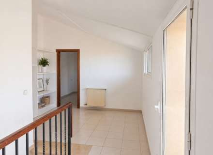 Espai exterior, llum i confort a la zona Creu de la Mà de Figueres12