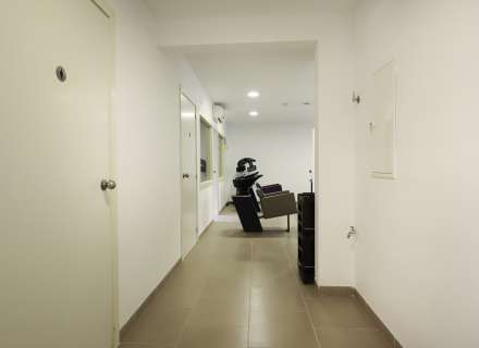 Local versátil de 120m² con accesibilidad Total10