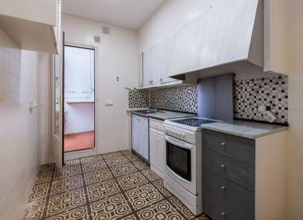 Viure al centre de Figueres amb espai, llum i tots els serveis.0
