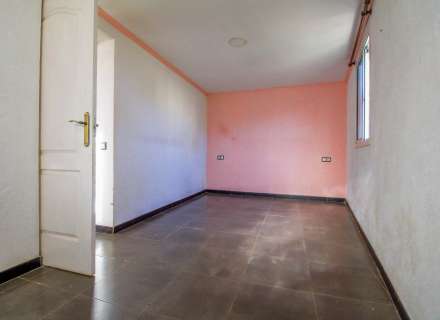 Casa cantonera amb gran terrassa i garatge a Cabanes5