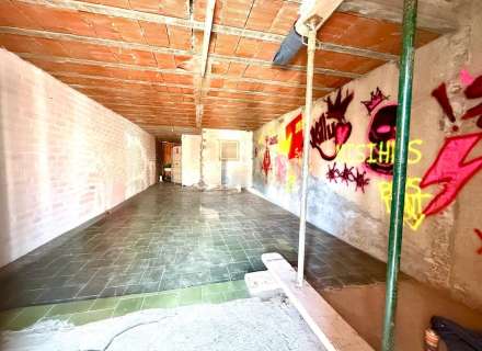 Edificio en venta en Figueres (Calle Peralada).5