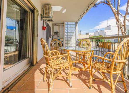 Busques una casa a Figueres amb dues vivendes independents?14