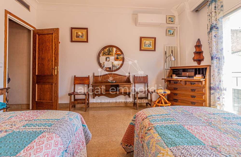 Edifici a Figueres10