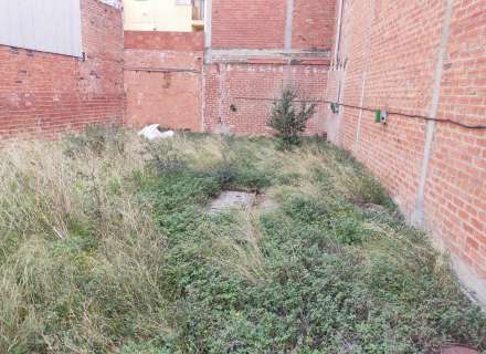 Venta de terreno para construir un edificio en Figueres.4