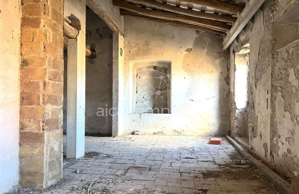 Maison de ville à rénover dans le village de l'Armentera, Alt Empordà.43