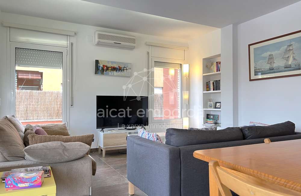 Excellente maison avec piscine privée dans un quartier très calme de Sant Pere Pescador.9