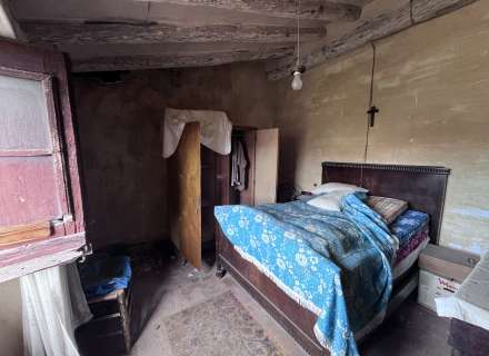 House with garden in the center of Figueres.8