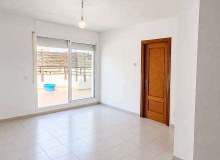 Espai exterior, llum i confort a la zona Creu de la Mà de Figueres5