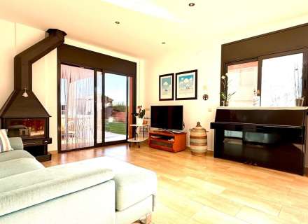 Superbe maison individuelle avec piscine, à 10 minutes de Figueres.13