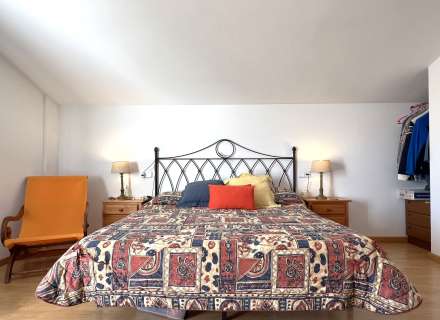 Àtic dúplex amb terrassa i pàrquing envoltat de natura.24