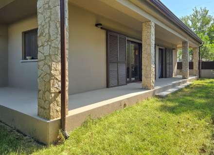 Casa amb jardí a Sant Pere Pescador.31