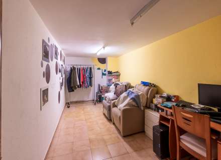 Shop for sale, Calle Nou - Figueres11