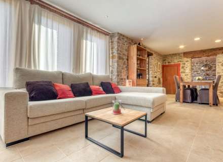 Casa de piedra con vistas excelentes a L'Albera.4