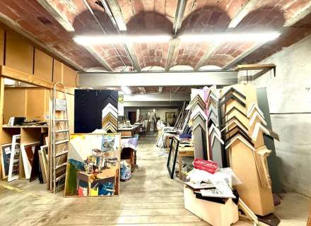 ¡OPORTUNIDAD ÚNICA EN FIGUERES! Local comercial con negocio consolidado en funcionamiento .4