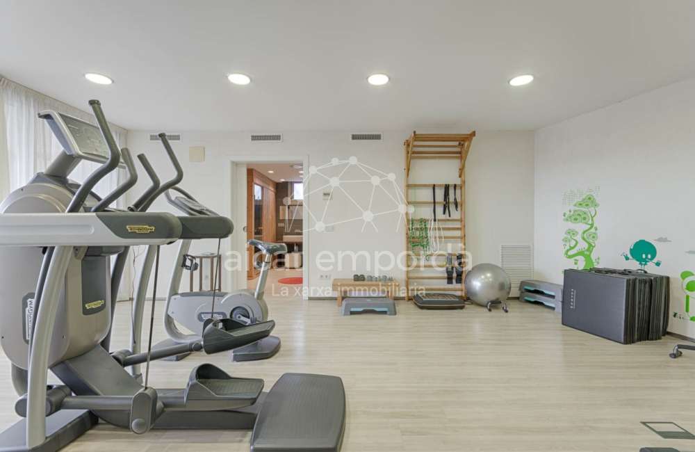 Casa de alto standing en La Jonquera: lujo entre montañas con piscina privada climatizada y vistas espectaculares47