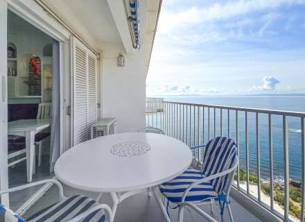 Tranquillité et vue sur la mer dans le quartier du Phare à Roses.1