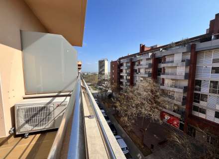 Pis ampli i lluminós al cor de la ciutat.6