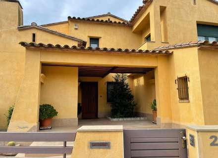 Gran chalet en venta en La Bisbal d'Empordà.62