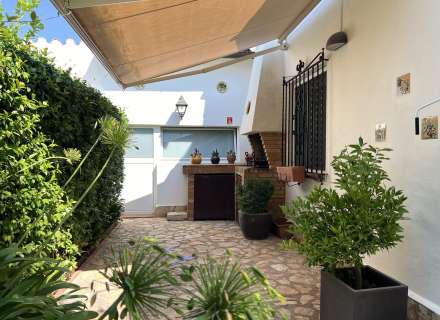 Encantadora casa de planta baja con jardín en l’Armentera8