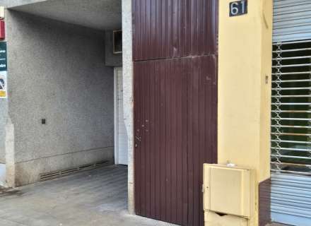 Traster a Plaça Frederic Rahola.9