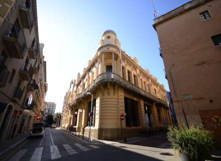 Terrain à bâtir avec deux rues, Calle Tapis, Carrer Caputxins10