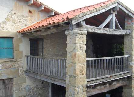 Magnifica finca ganadera y forestal en Vidrà a 3,5 km del pueblo con un camino de acceso pavimentado. Con una extensión de 108 hectáreas.11