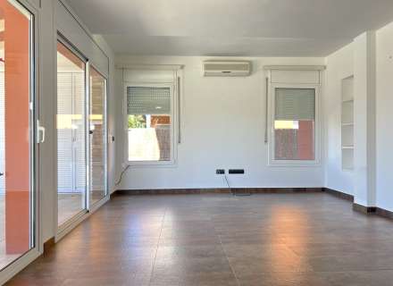 Excel · lent casa amb piscina privada en una zona molt tranquil · la a Sant Pere Pescador.11