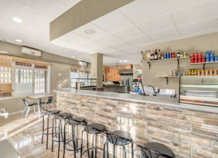 Bar-Restaurant en venda a San Pere Pescador9