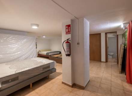 Shop for sale, Calle Nou - Figueres10