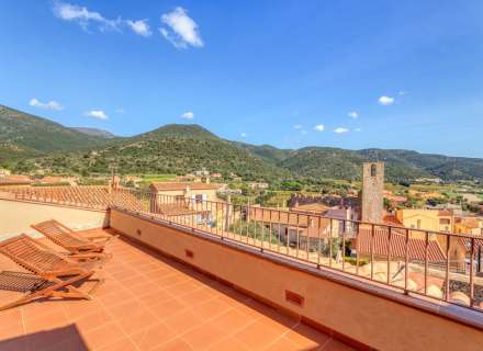 Casa de piedra con vistas excelentes a L'Albera.1