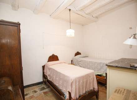 Casa del segle XIX amb ampli terreny a Palau de Santa Eulalia12