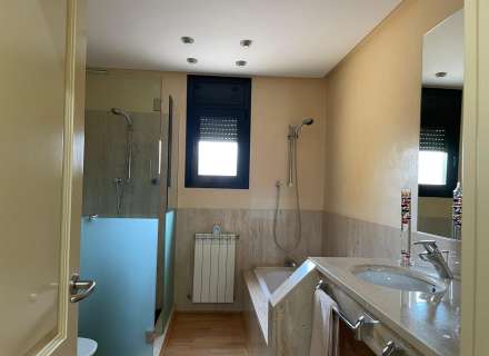 Gran chalet en venta en La Bisbal d'Empordà.8