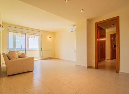 Dúplex situado en la zona de la Creu de la Mà4