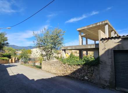 Parcel·la en venda dins del poble0