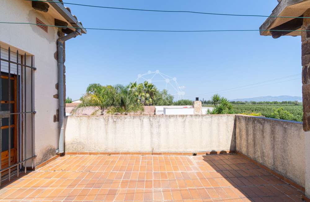 Maison/villa individuelle de style rustique, située à Bon Relax, à Sant Pere Pescador, à 1 km de la mer.39