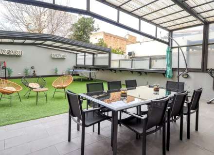 Amb llicencia Turística. Edifici Panna. Avda Salvador Dalí.9