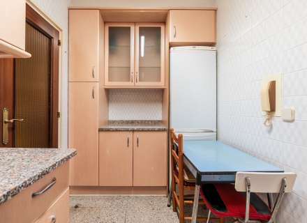 Grand appartement à vendre à Figueres – quartier Creu de la Mà, idéal pour les familles.5