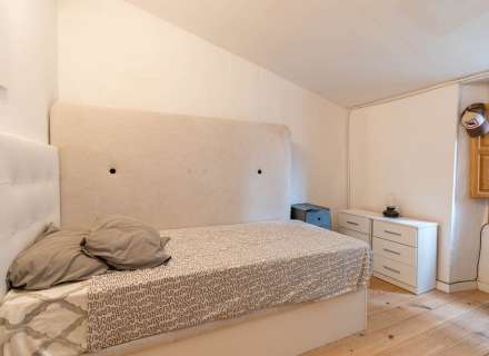 Bonita casa parcialmente reformada.12