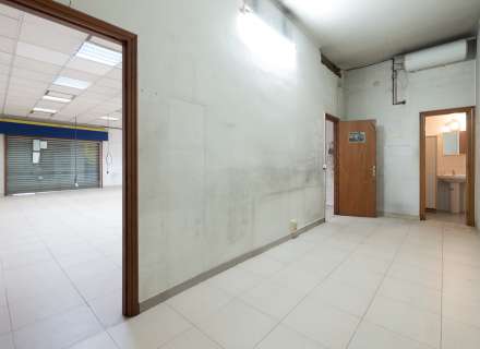 Oportunitat Local comercial de 150 m² a prop del centre a Figueres.6