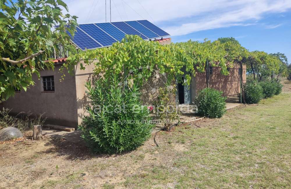 Terreny agrari de 20.144 m² amb caseta de 147 m² legalitzada.0