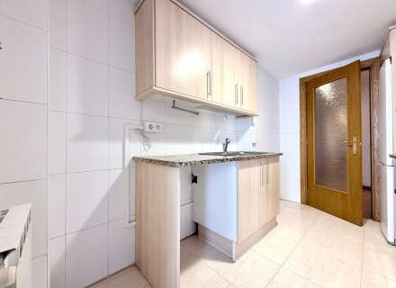 Piso en Venta en el Centro de Figueres: Comodidad y Estilo.8