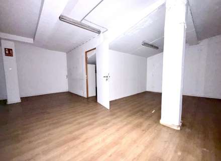 Magnífico local en venta, Figueres (Avda.Salvador Dalí).20