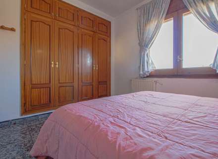 Casa cantonera amb gran terrassa i garatge a Cabanes23