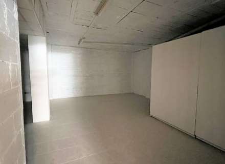 Local comercial en venda (Figueres Centre)3