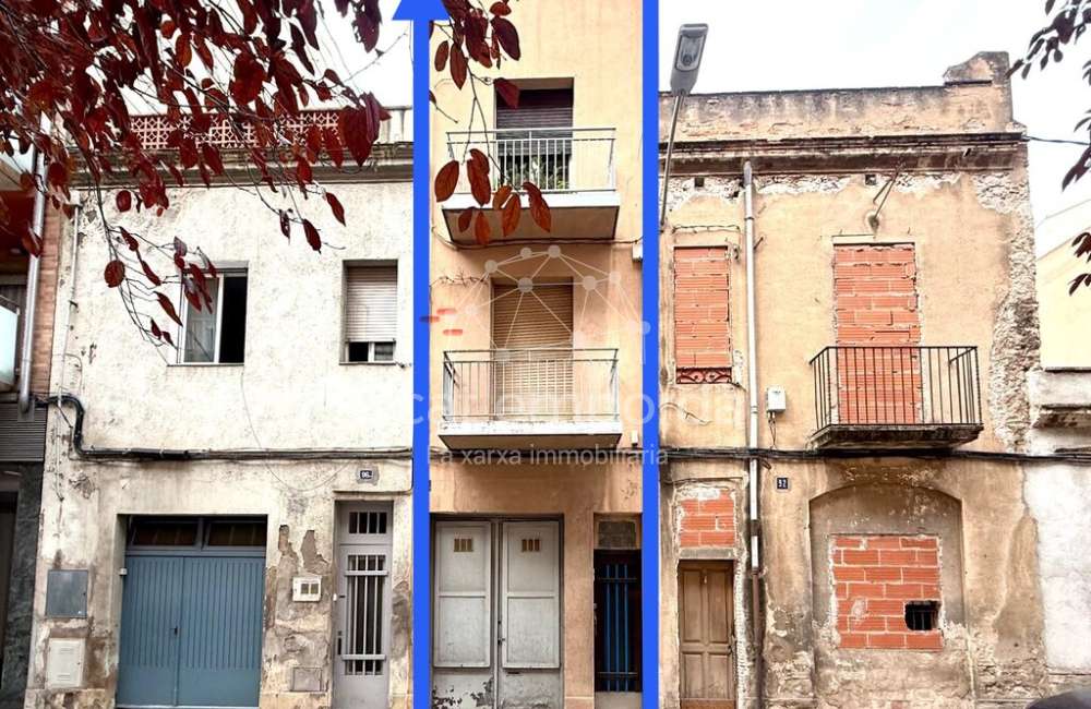 Edifici cèntric en venda a Figueres.1